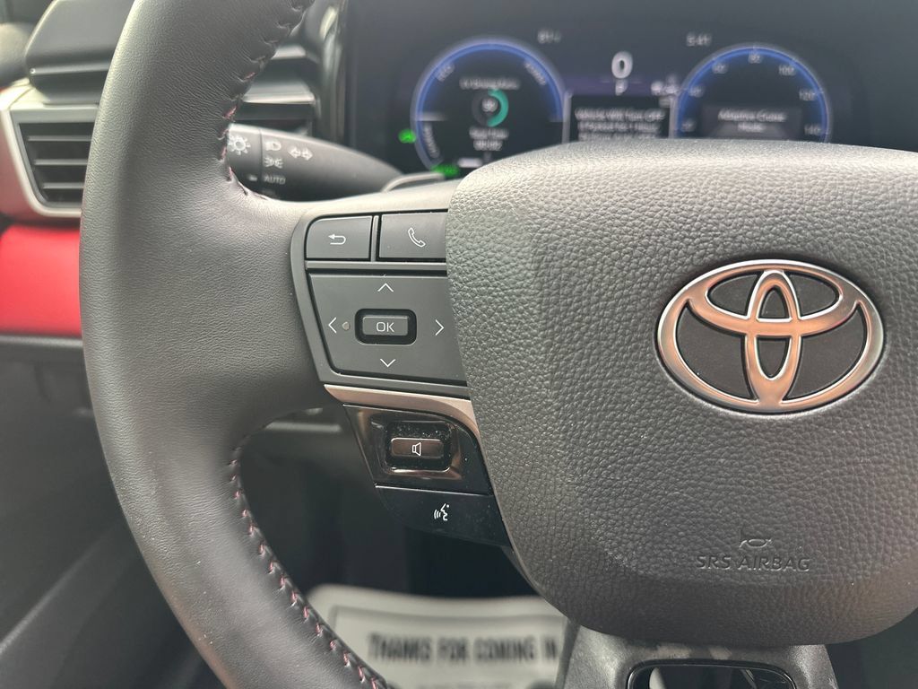 Used 2025 Toyota Camry XSE FWD image 12