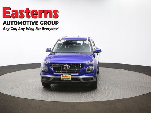 Used 2024 Hyundai Venue Limited image 53