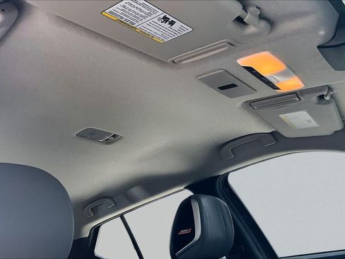 Used 2024 Nissan Kicks SR w/ SR Premium Package FWD image 13