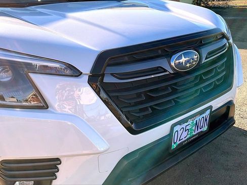 Used 2022 Subaru Forester Limited w/ Popular Package #3 image 33