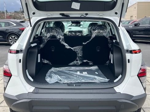 New 2026 Hyundai Kona SE AWD/4WD image 10