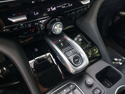 Certified 2024 Acura MDX SH-AWD image 33