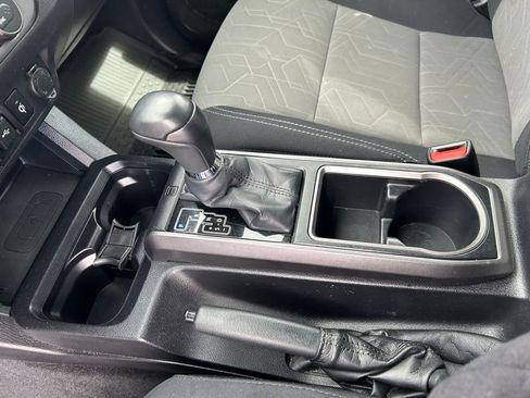 Used 2021 Toyota Tacoma TRD Off-Road w/ Technology Package image 18