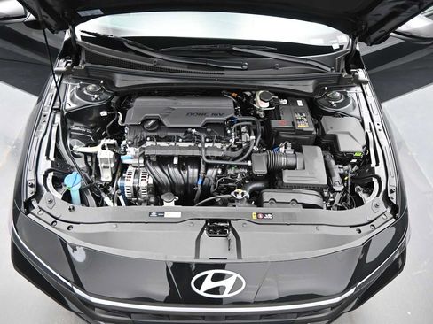 New 2026 Hyundai Elantra SEL Sport FWD image 26
