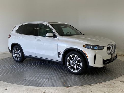 Used 2026 BMW X5 xDrive50e w/ Climate Comfort Package AWD/4WD image 6