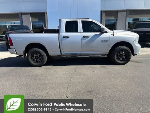 Used 2016 RAM 1500 Express AWD/4WD image 8