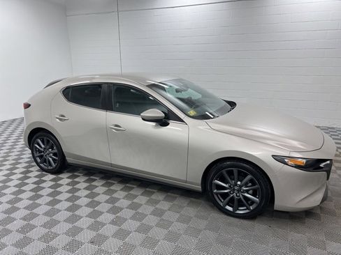 Used 2023 MAZDA MAZDA3 s image 4