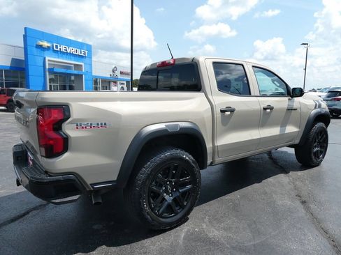 Certified 2024 Chevrolet Colorado Trail Boss AWD/4WD image 5