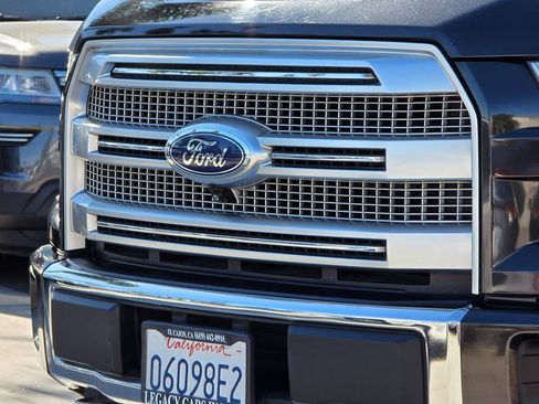 Used 2015 Ford F150 Platinum w/ Equipment Group 701A Luxury image 9