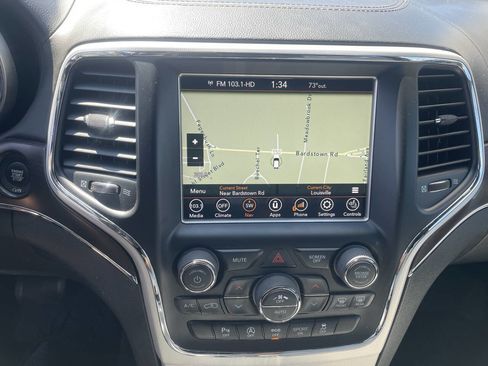 Used 2018 Jeep Grand Cherokee Limited image 30