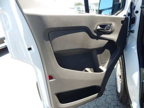 Used 2025 Ford Transit 250 Low Roof w/ Exterior Upgrade Package RWD image 15