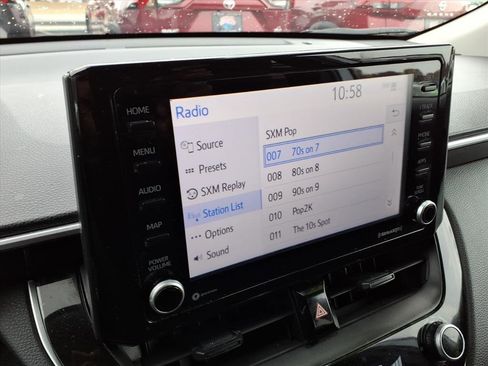 Certified 2022 Toyota Corolla Cross LE image 19