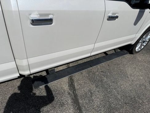 Used 2019 Ford F150 Platinum w/ FX4 Off-Road Package AWD/4WD image 12