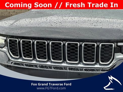 Used 2023 Jeep Grand Cherokee Limited AWD/4WD image 34