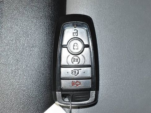 Used 2022 Ford Explorer XLT w/ Equipment Group 202A image 24