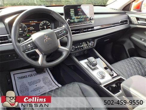 Used 2023 Mitsubishi Outlander SEL image 6