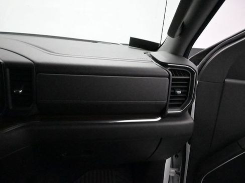 Used 2023 Chevrolet Silverado 1500 LT AWD/4WD image 31
