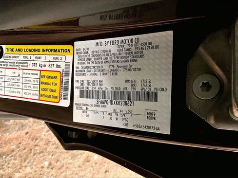 Used 2019 Ford Fusion SE FWD image 32