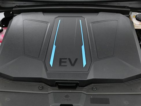 Used 2023 Hyundai Ioniq 5 SE w/ Cargo Package image 40