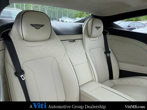 Used 2022 Bentley Continental GT AWD/4WD image 24