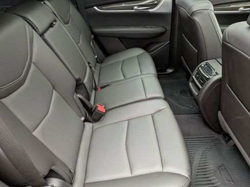 Certified 2023 Cadillac XT5 Sportv w/ Technology Package AWD/4WD image 26