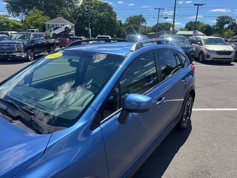 Used 2016 Subaru Crosstrek 2.0i Premium AWD/4WD image 11