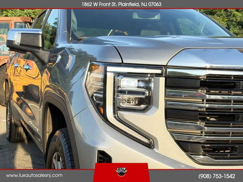 Used 2026 GMC Sierra 1500 SLT AWD/4WD image 18