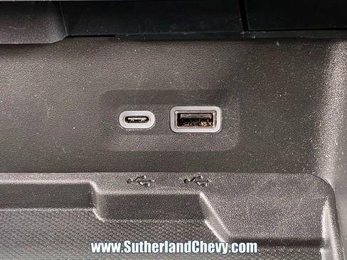 Used 2025 GMC Yukon Denali AWD/4WD image 37