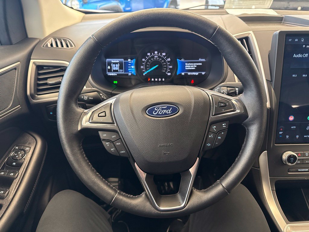 Used 2024 Ford Edge SEL w/ Convenience Package AWD/4WD image 16