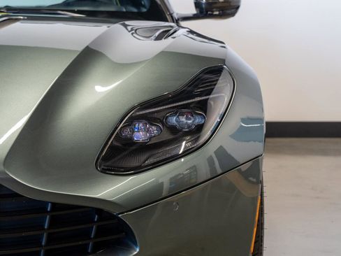 Used 2019 Aston Martin DB11 AMR image 27