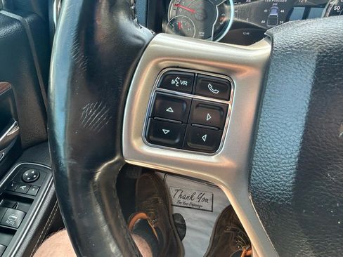 Used 2018 RAM 1500 Laramie w/ Convenience Group AWD/4WD image 17