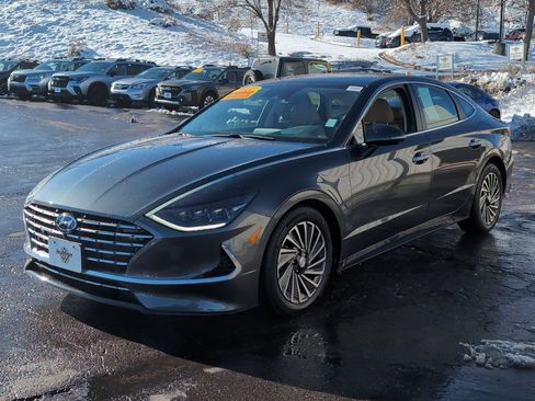 Used 2022 Hyundai Sonata Limited image 3