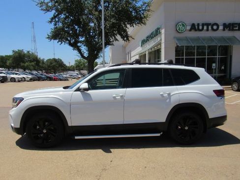 Used 2022 Volkswagen Atlas SE w/ Panoramic Sunroof Package image 10