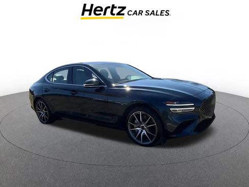 Used 2025 Genesis G70 2.5T image 1