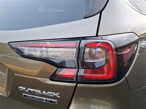 Used 2020 Subaru Outback Touring XT image 16