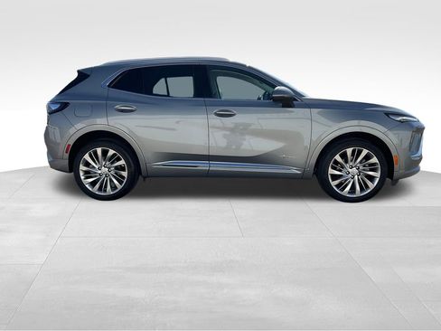 Used 2025 Buick Envision Avenir AWD/4WD image 27