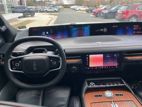 Used 2025 Lincoln Navigator L Black Label image 22