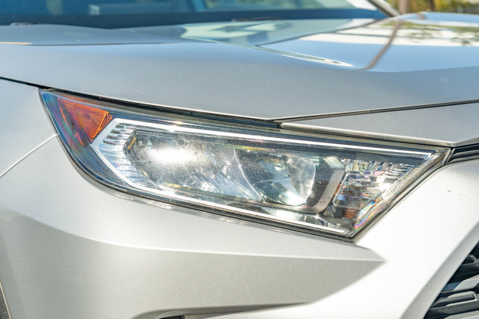 Used 2019 Toyota RAV4 XLE FWD image 13