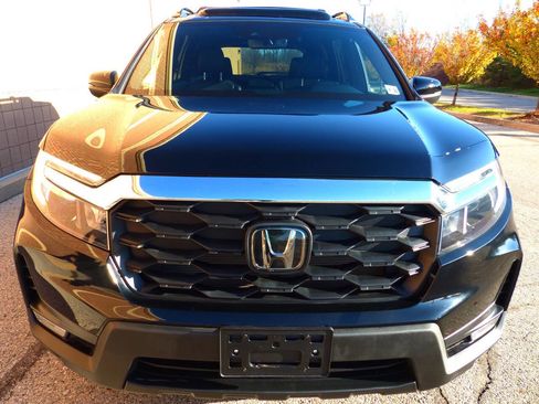 Used 2024 Honda Passport EX-L image 12
