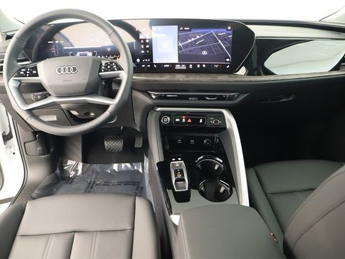 New 2025 Audi Q5 Premium image 18