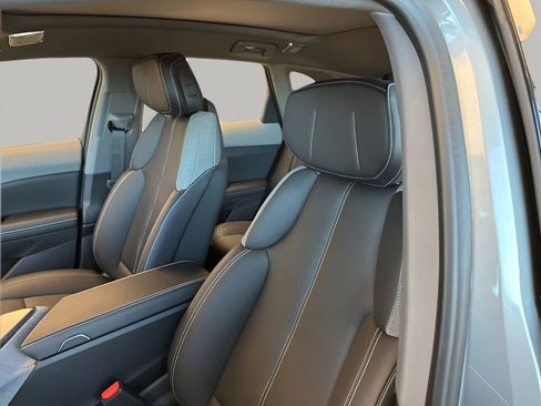 New 2026 Cadillac Optiq Luxury 1 w/ LPO, Floor Liner Package AWD/4WD image 24