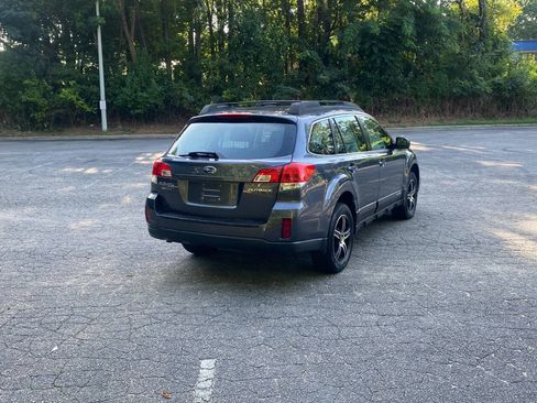 Used 2014 Subaru Outback 2.5i AWD/4WD image 5