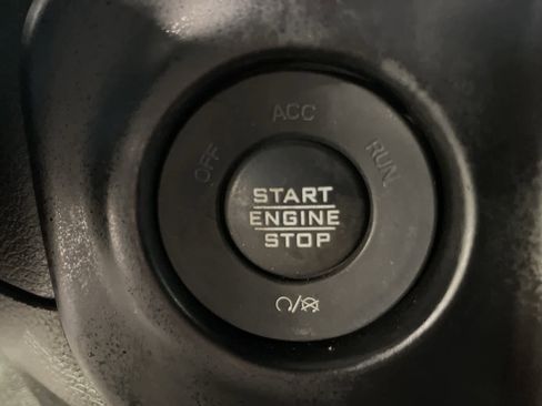 Used 2021 Jeep Wrangler Unlimited Rubicon w/ Uconnect 4C Nav & Sound Group image 17