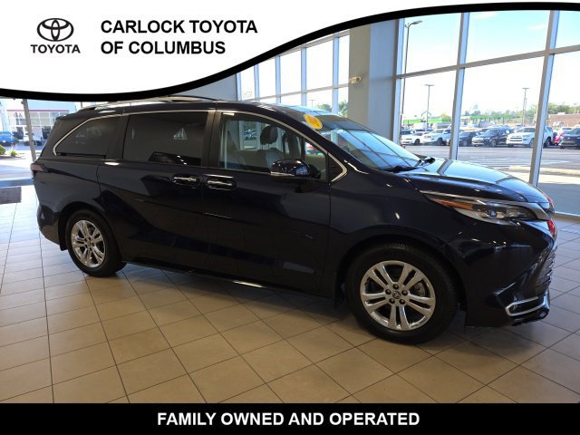 Used 2022 Toyota Sienna Platinum AWD/4WD image 6