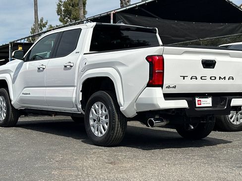 Certified 2025 Toyota Tacoma SR5 image 6