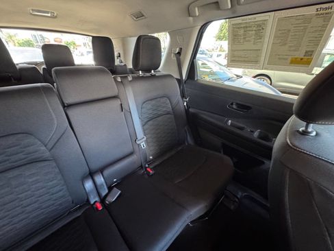 Used 2025 Nissan Pathfinder SV AWD/4WD image 35