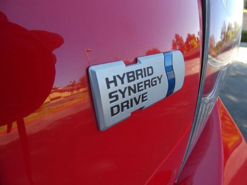 Used 2014 Toyota Prius C One image 62