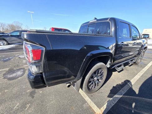 Certified 2024 Toyota Sienna XLE image 8