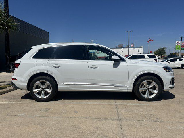 Used 2023 Audi Q7 2.0T Premium Plus w/ Premium Plus Package AWD/4WD image 5