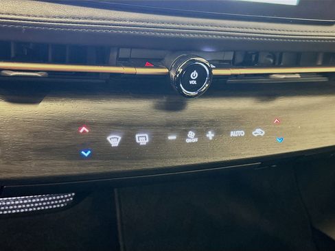 Used 2023 Nissan Ariya AWD image 24